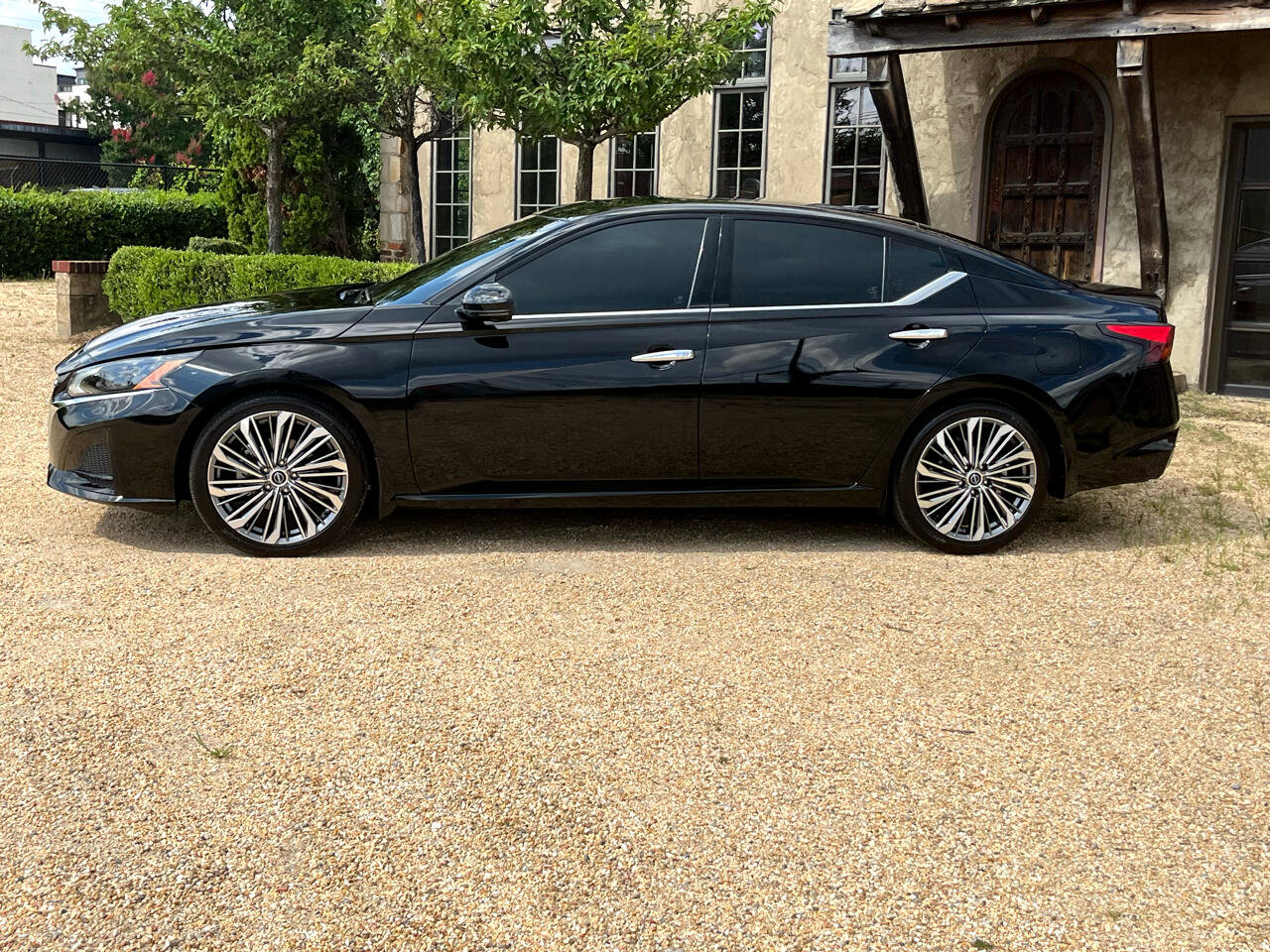 Used 2024 Nissan Altima 2.5 SL image 6