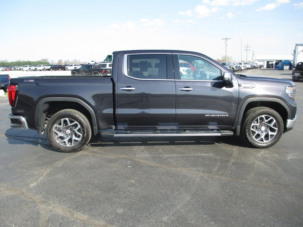 Used 2025 GMC Sierra 1500 SLT w/ SLT Premium Plus Package image 4
