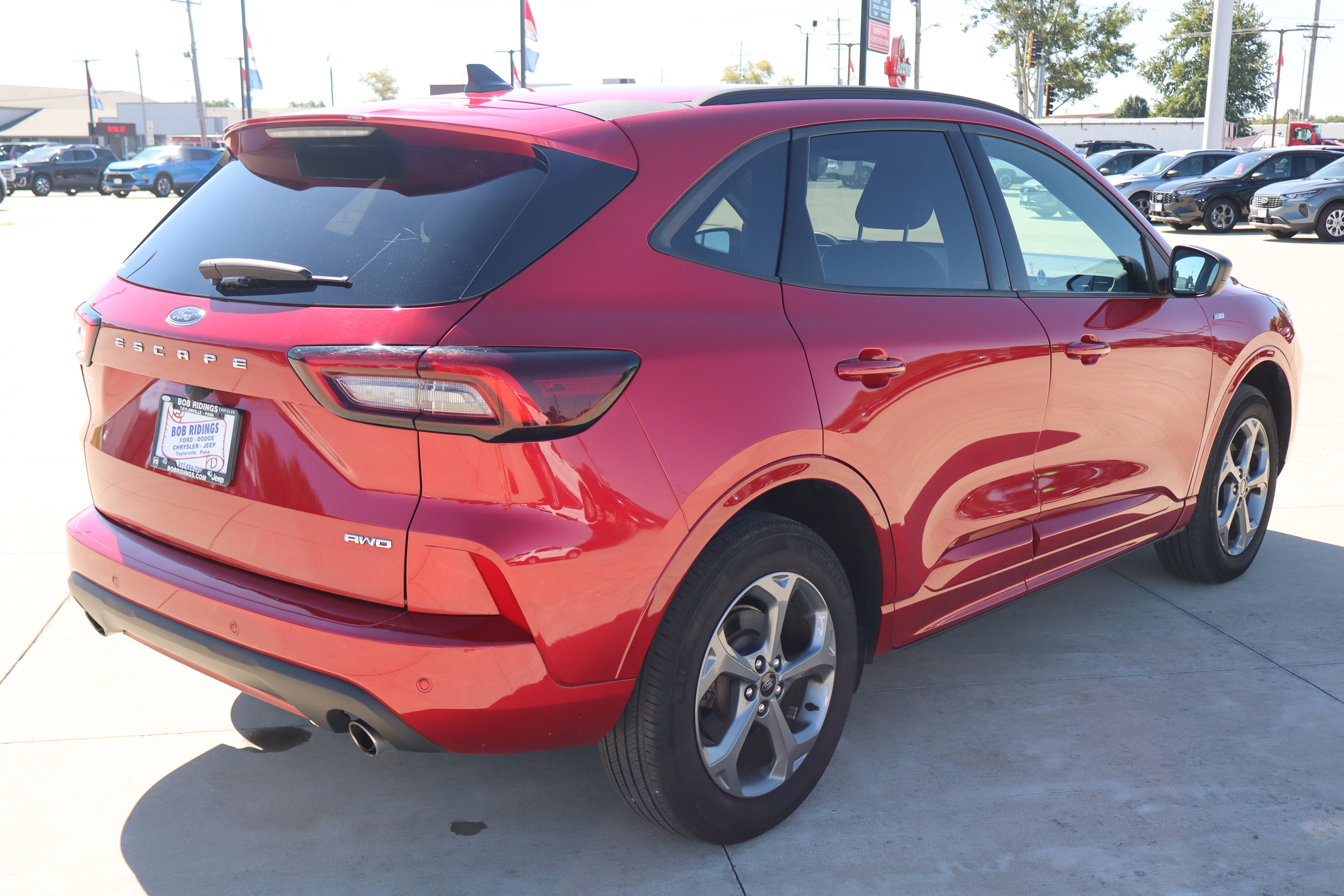 Used 2024 Ford Escape ST-Line w/ Tech Pack #1 AWD/4WD image 6