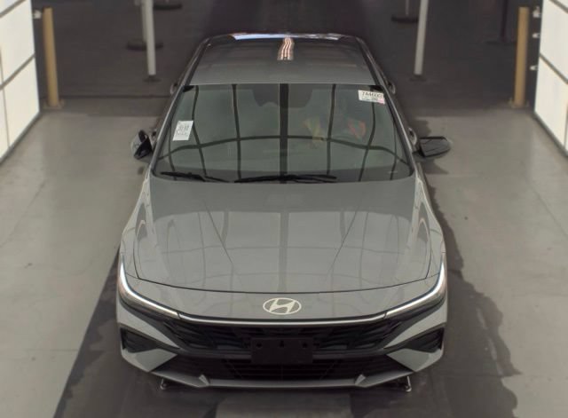 Used 2025 Hyundai Elantra Sport w/ Cargo Package FWD image 2