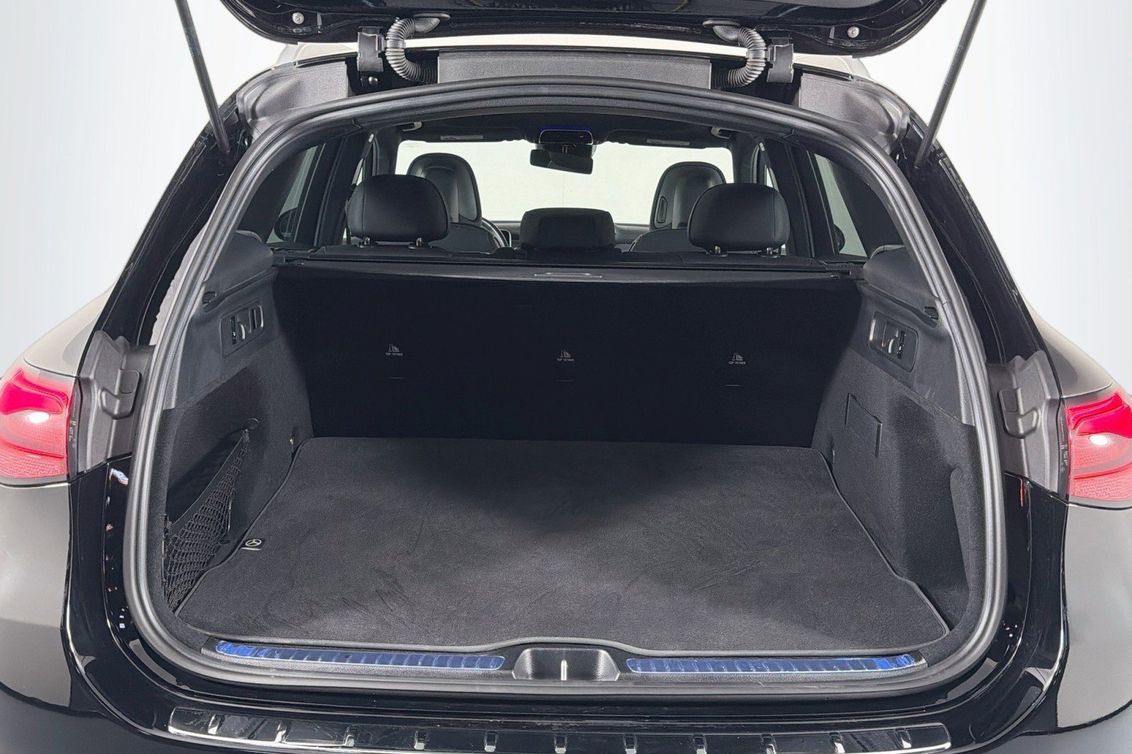 Used 2026 Mercedes-Benz GLC 300 image 24