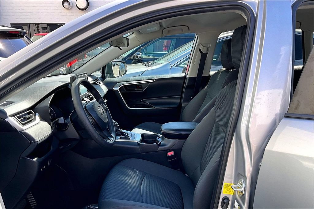 Used 2020 Toyota RAV4 LE w/ All Weather Liner Package FWD image 14