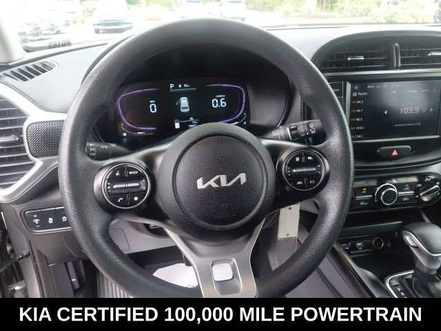 Certified 2025 Kia Soul LX w/ LX Technology Package FWD image 11
