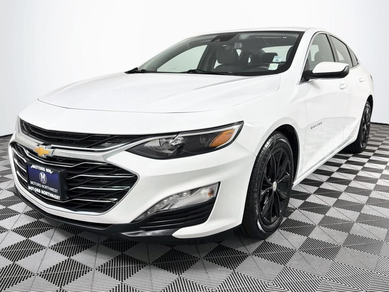 Used 2023 Chevrolet Malibu LT FWD image 5