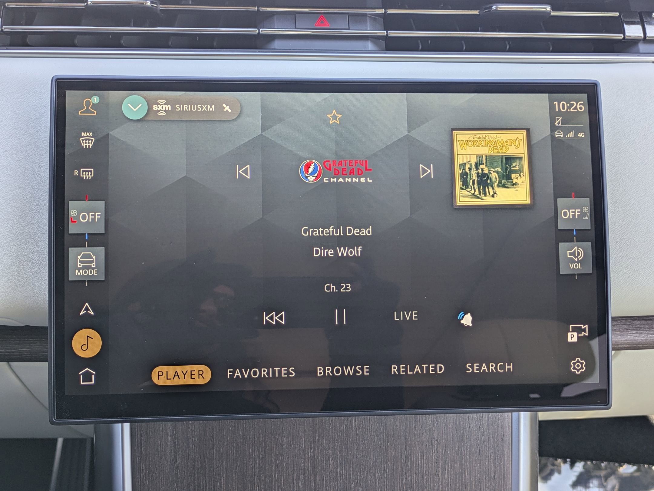 Certified 2025 Land Rover Range Rover SE image 12