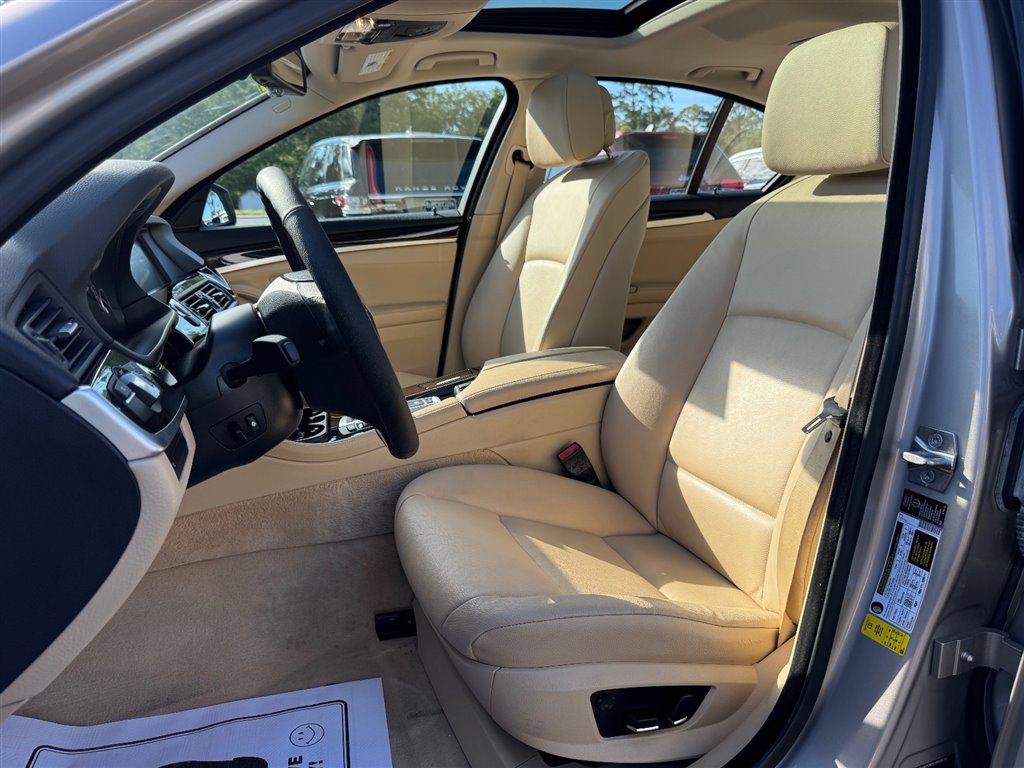 Used 2013 BMW 528i Sedan RWD image 17