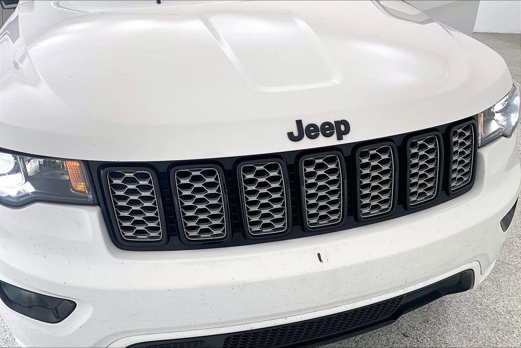 Used 2019 Jeep Grand Cherokee Altitude image 34