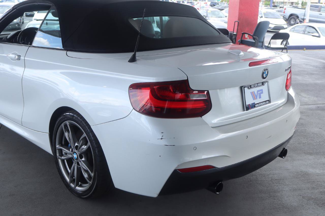 Used 2016 BMW M235i Convertible RWD image 10