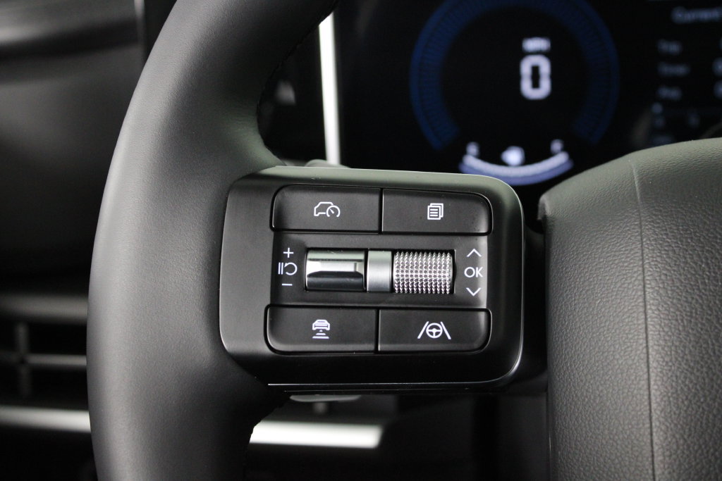 Certified 2027 Hyundai Santa Fe SEL FWD image 28