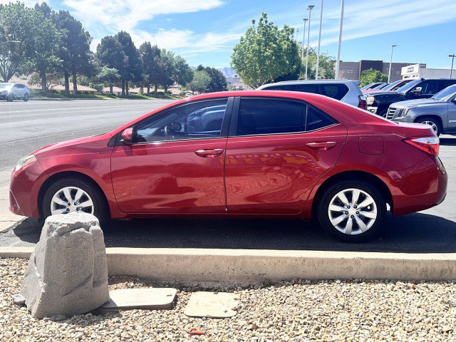 Used 2016 Toyota Corolla LE FWD image 6