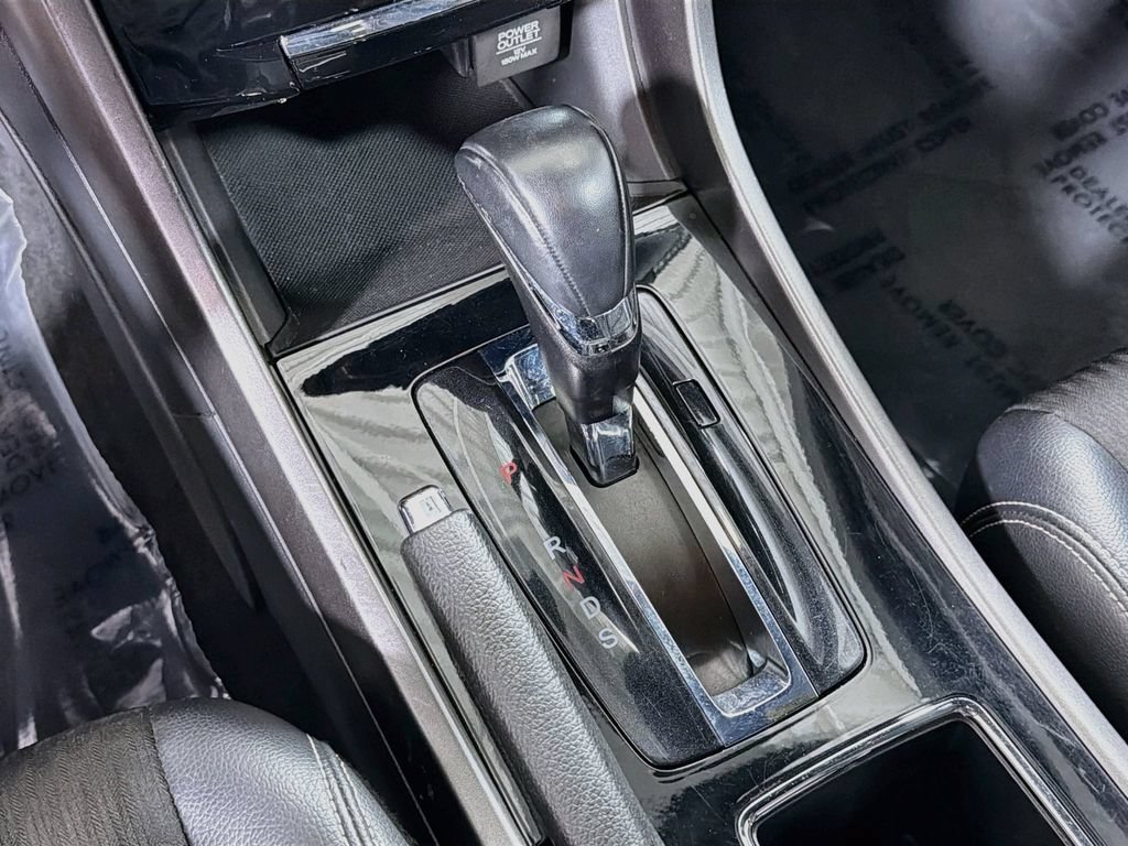 Used 2016 Honda Accord Sport image 17