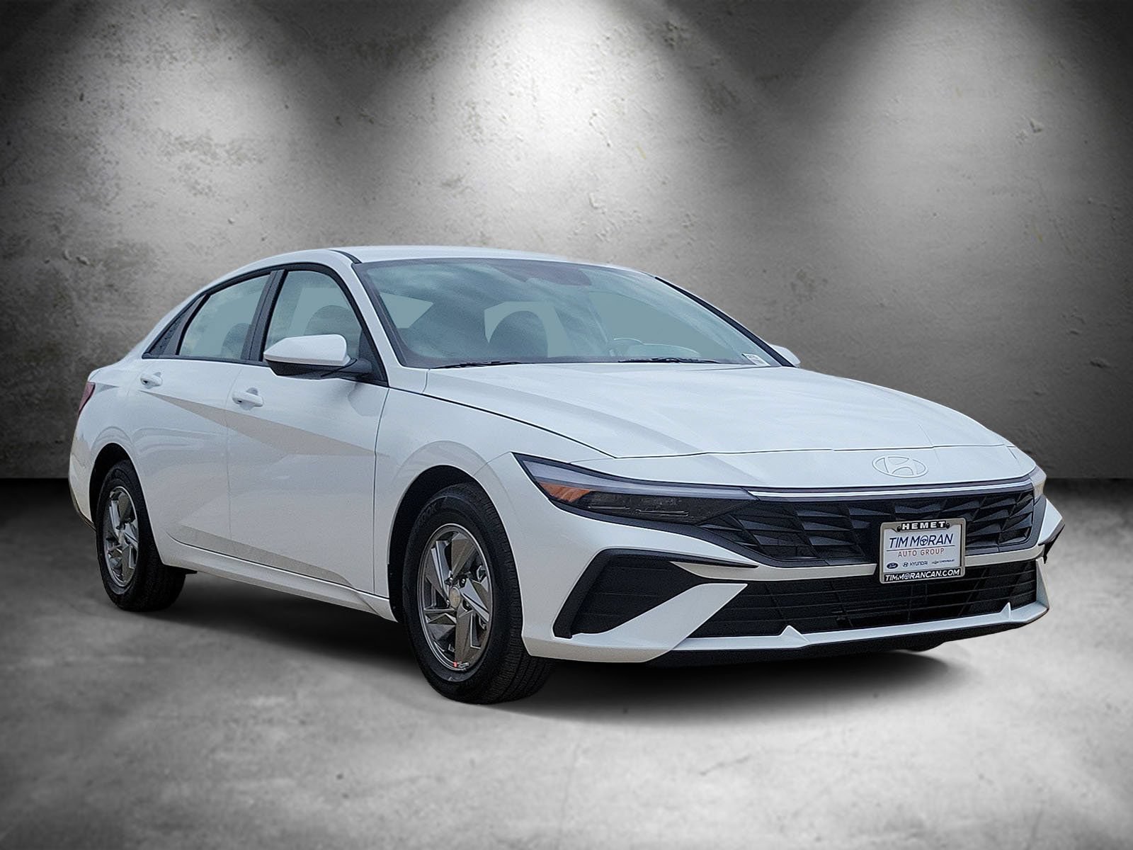 New 2026 Hyundai Elantra SE FWD image 2
