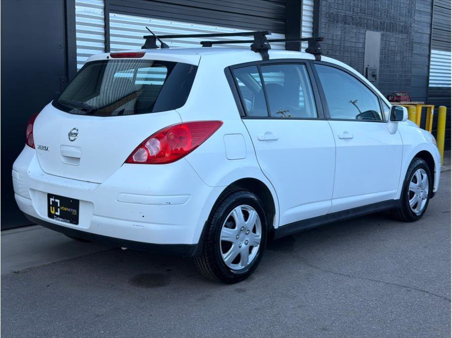 Used 2011 Nissan Versa 1.8 S w/ PWR Plus Pkg FWD image 9