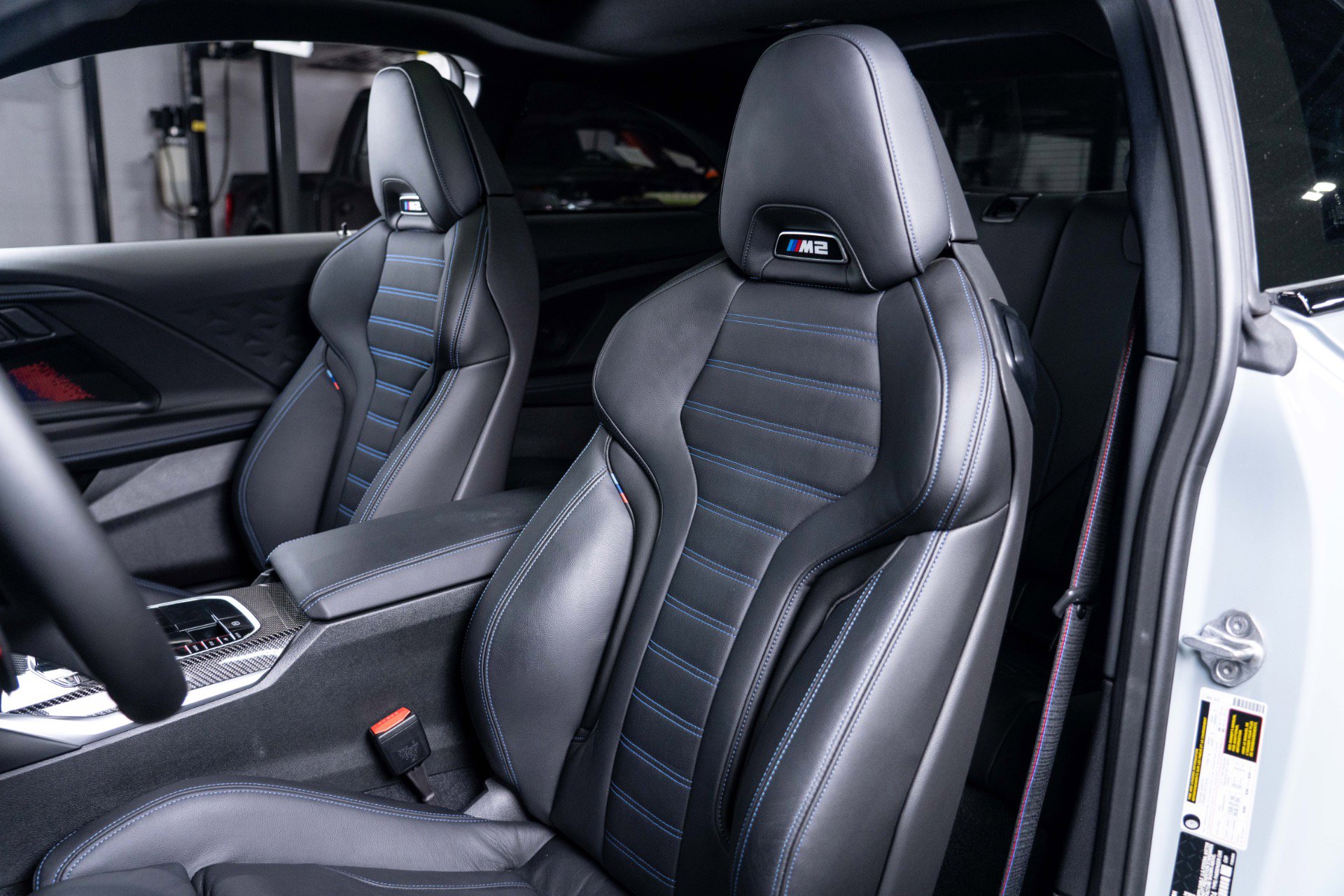 Used 2024 BMW M2 w/ Lighting Package image 37