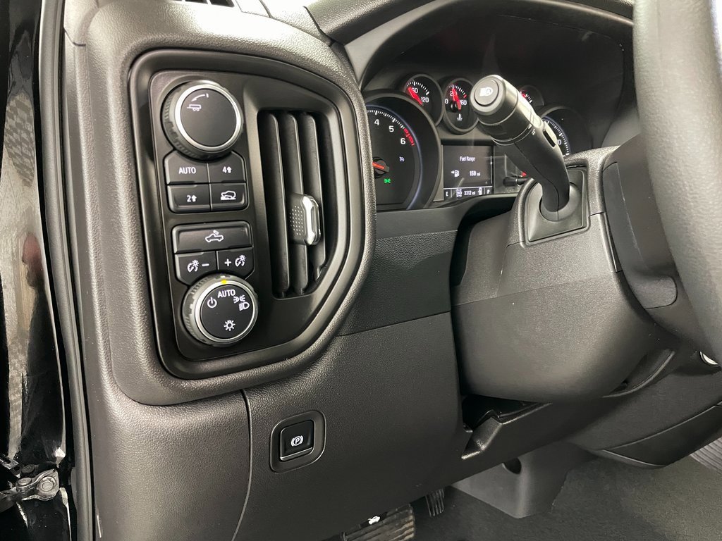 Used 2025 Chevrolet Silverado 1500 W/T w/ WT Value Package image 23