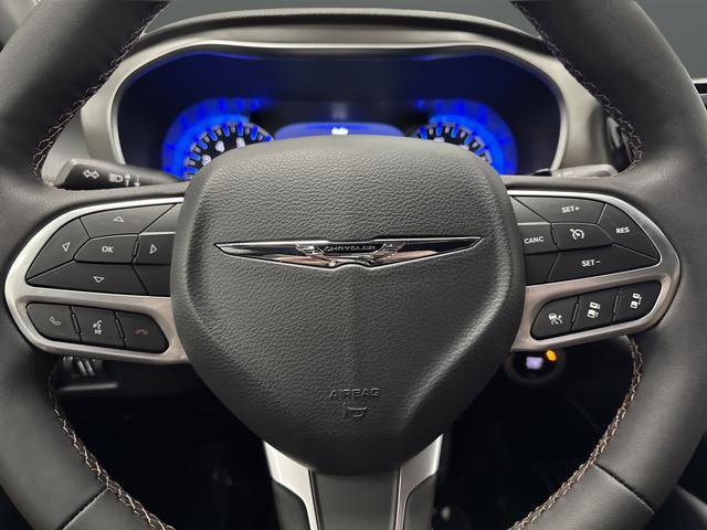 New 2026 Chrysler Pacifica Pinnacle w/ Trailer Tow Group image 18