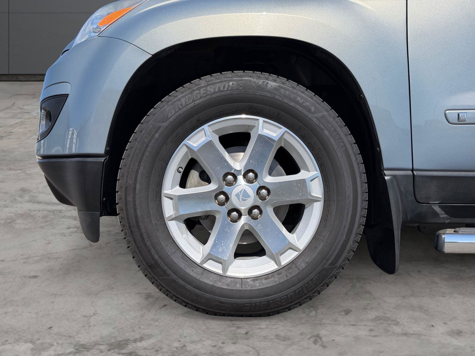 Used 2008 Saturn Outlook XR w/ Premium Trim Package image 8