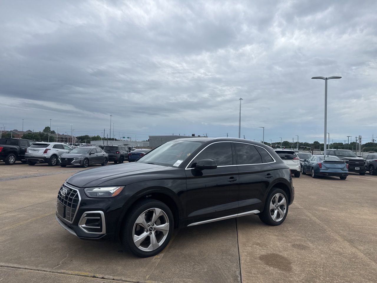 Used 2021 Audi Q5 2.0T Premium Plus w/ Premium Plus Package AWD/4WD image 9