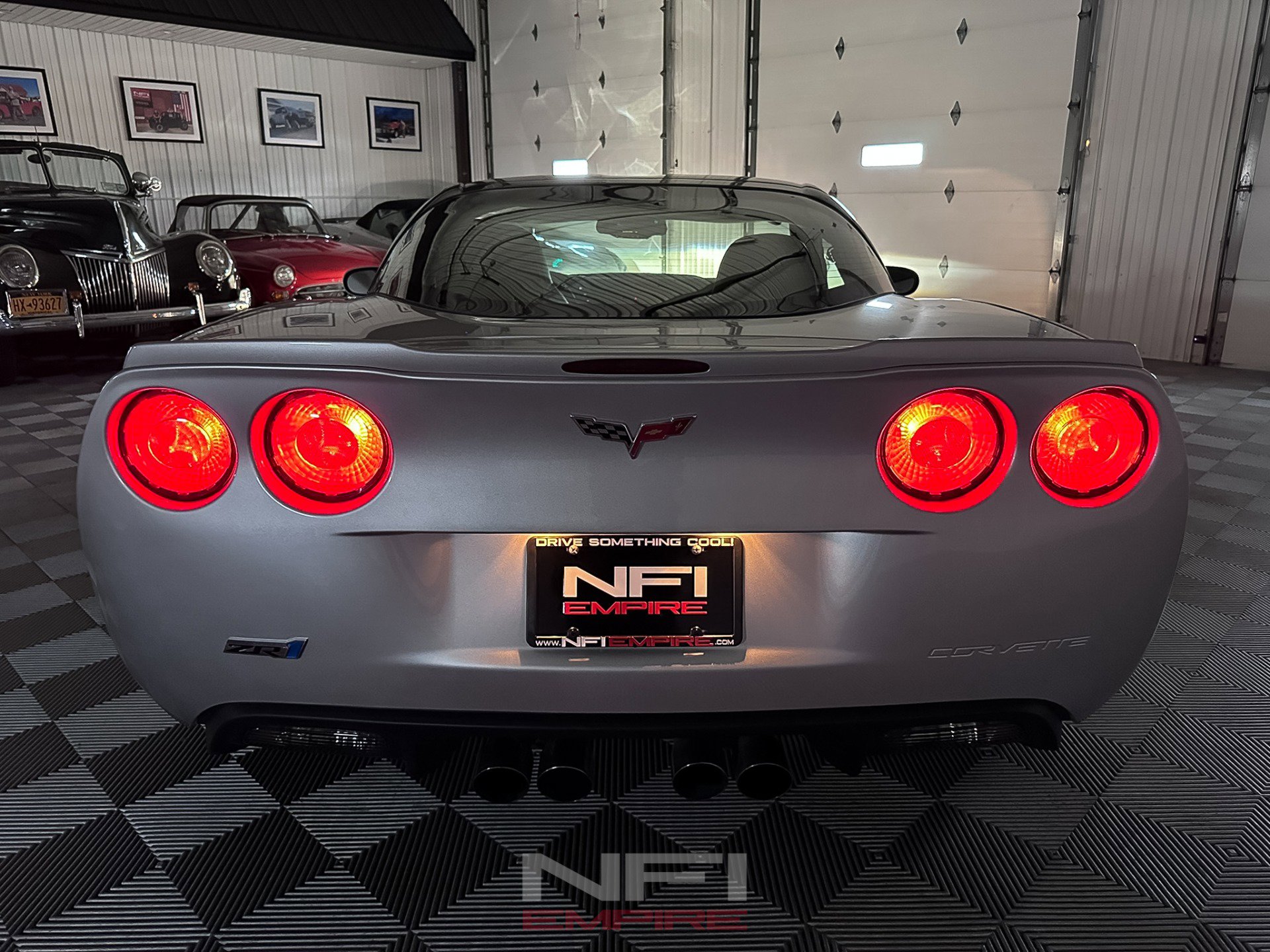 Used 2009 Chevrolet Corvette ZR1 w/ Preferred Equipment Group RWD image 43