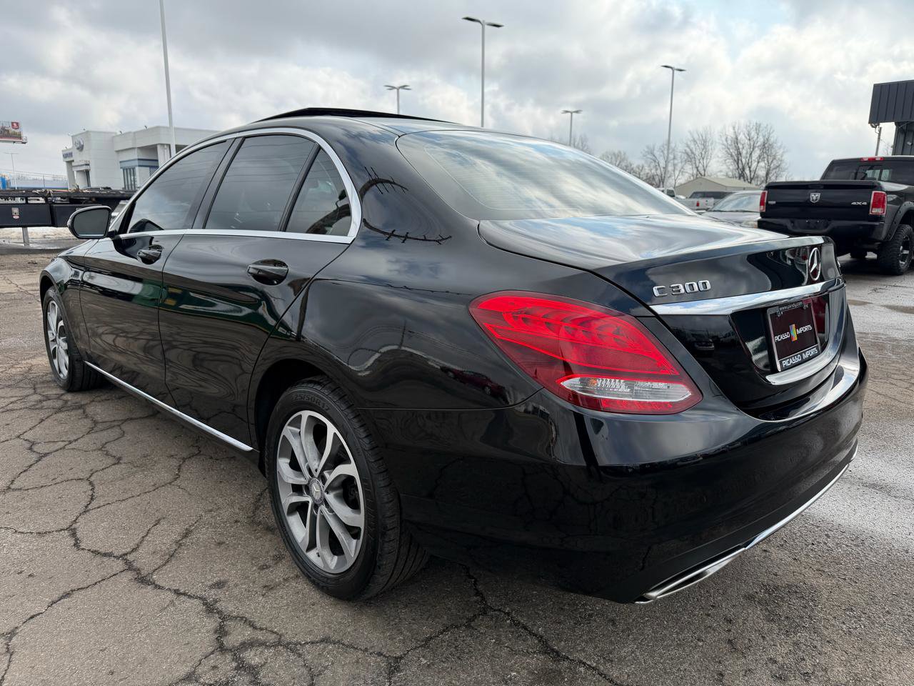 Used 2016 Mercedes-Benz C 300 4MATIC Sedan image 7