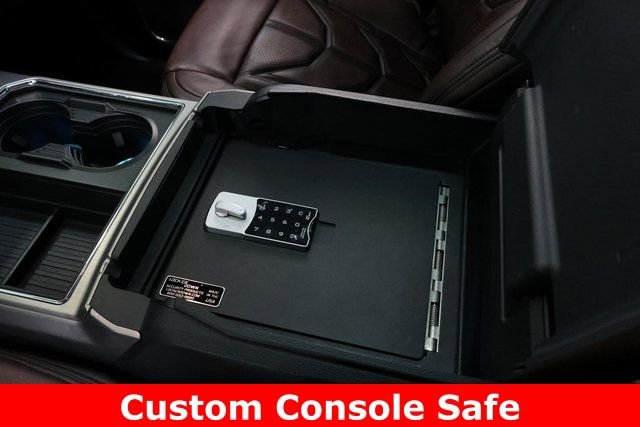 Used 2018 Ford F250 Platinum w/ Platinum Ultimate Package AWD/4WD image 19