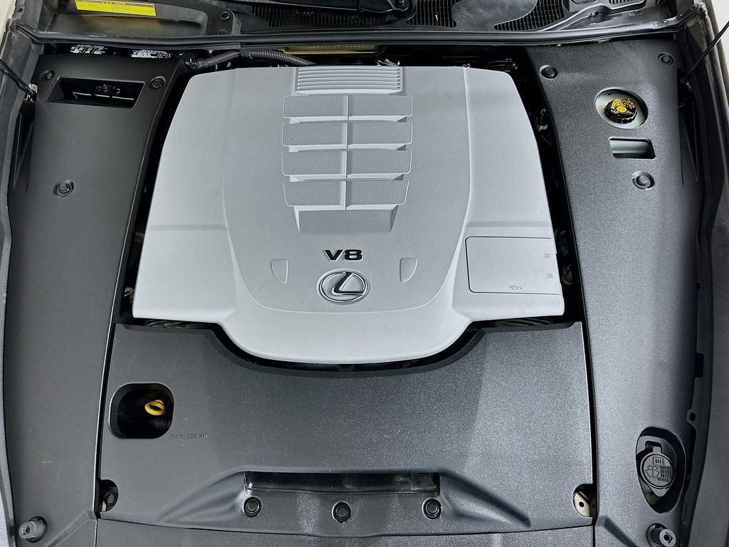 Used 2013 Lexus LS 460 w/ Comfort Pkg RWD image 31