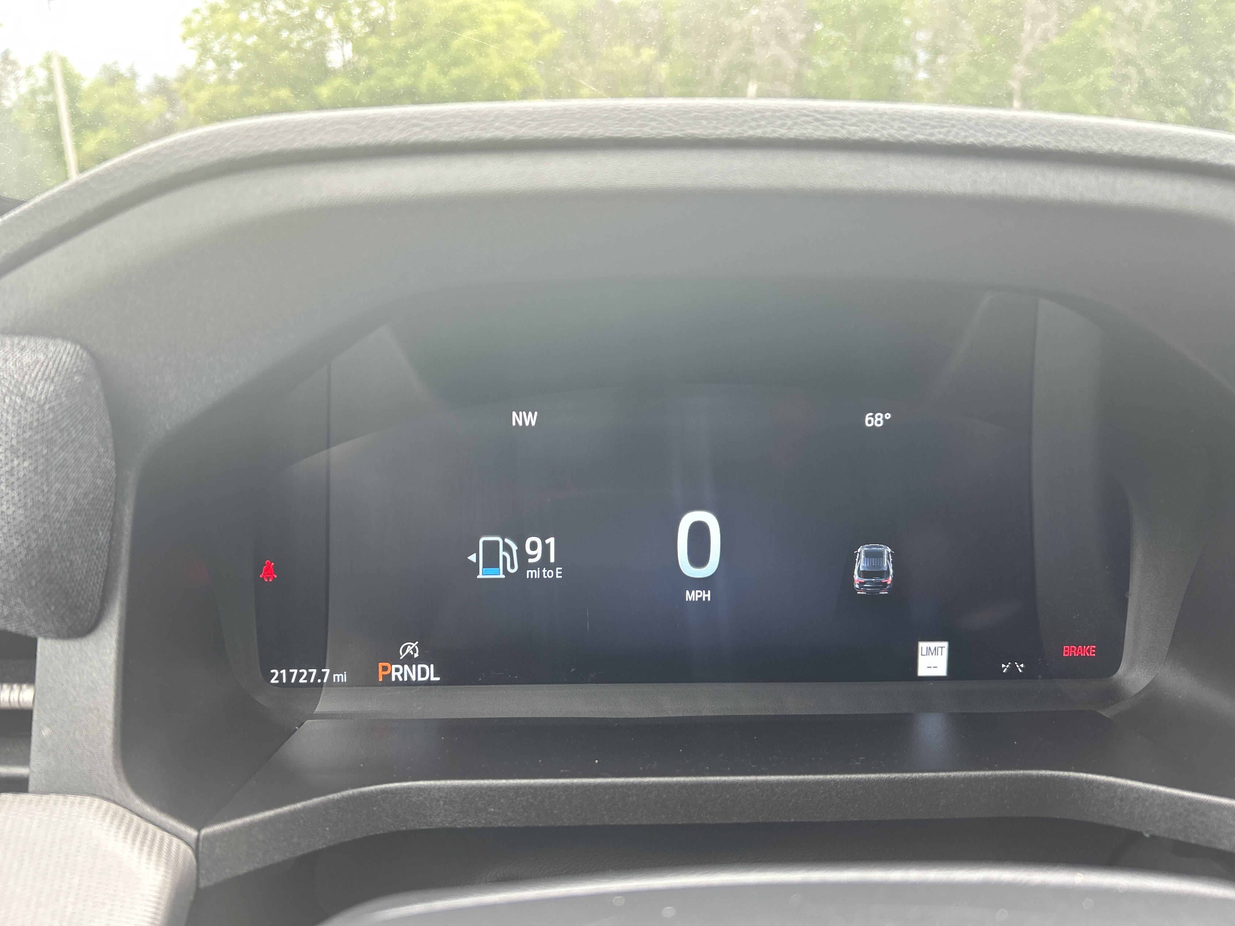 Used 2025 Ford Explorer Active AWD/4WD image 21