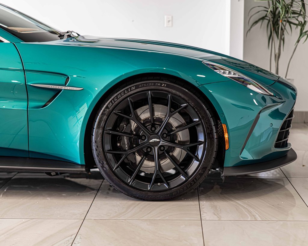 Used 2025 Aston Martin V8 Vantage Coupe image 10