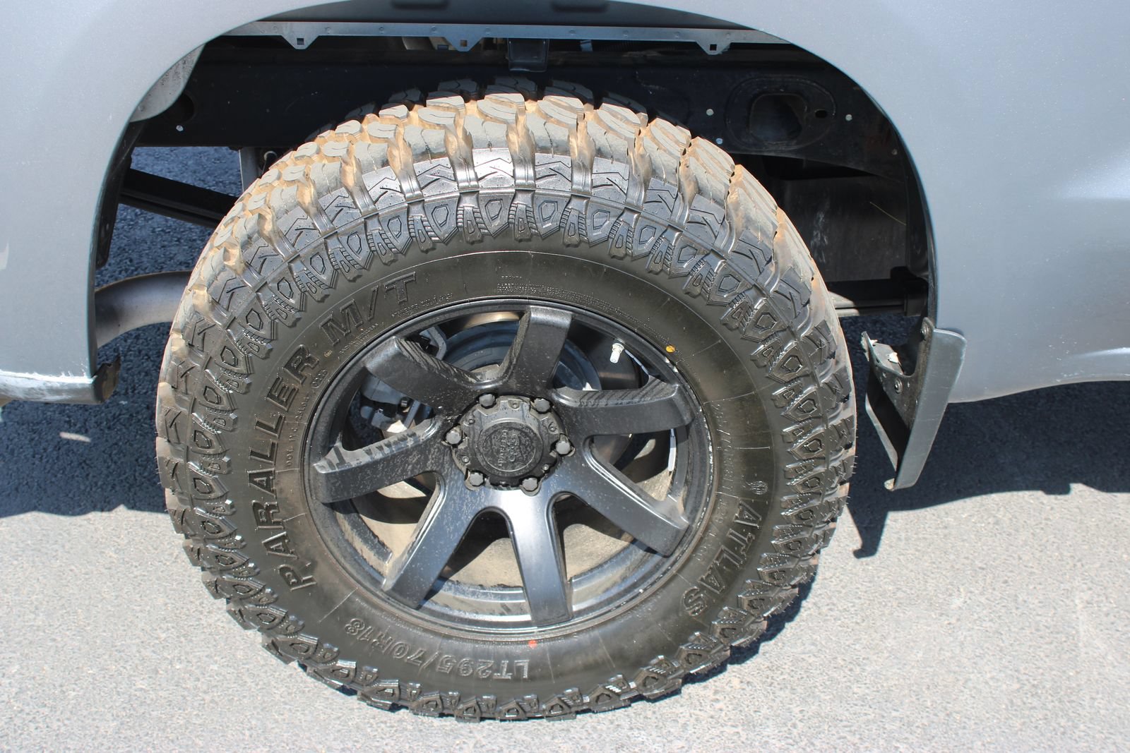 Used 2020 Chevrolet Silverado 1500 LT w/ Texas Edition AWD/4WD image 27
