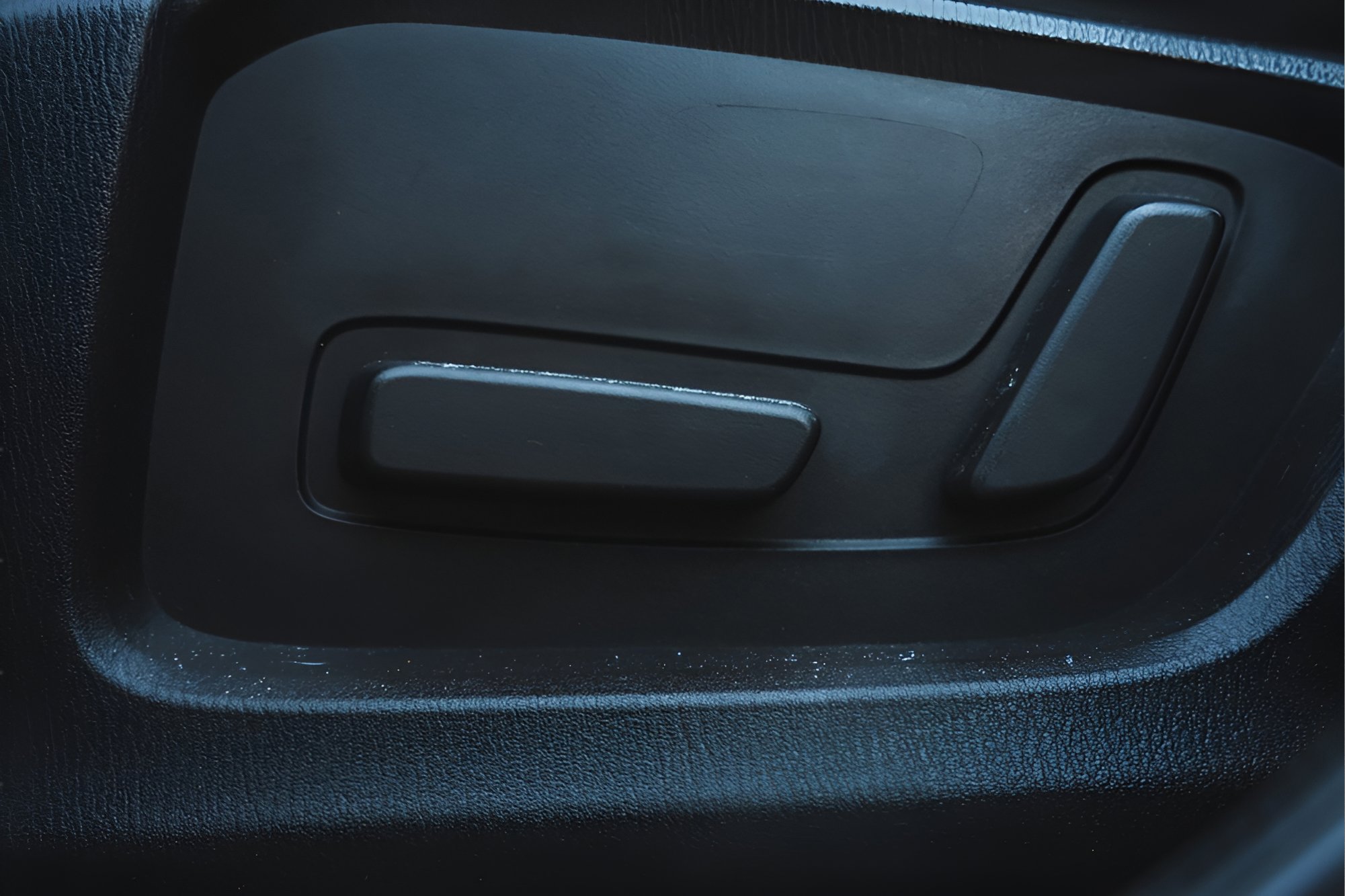 Used 2020 MAZDA CX-5 Touring image 11