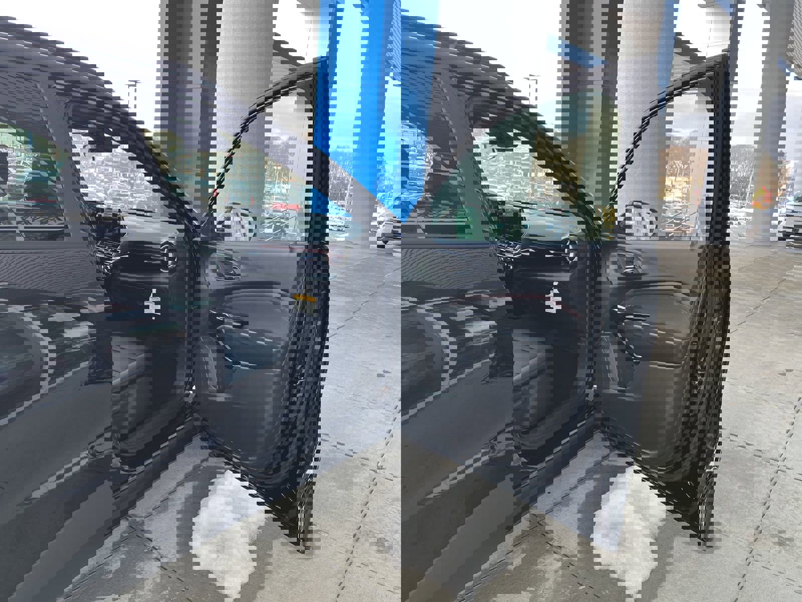 New 2026 Chevrolet Trax RS image 18