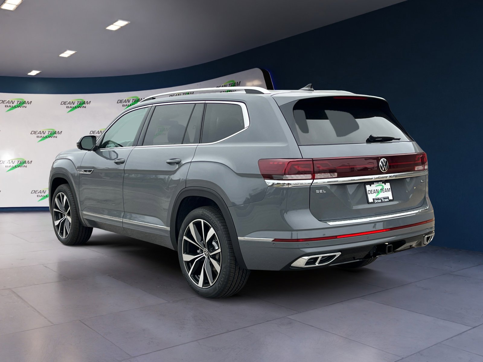 New 2026 Volkswagen Atlas SEL Premium R-Line image 5