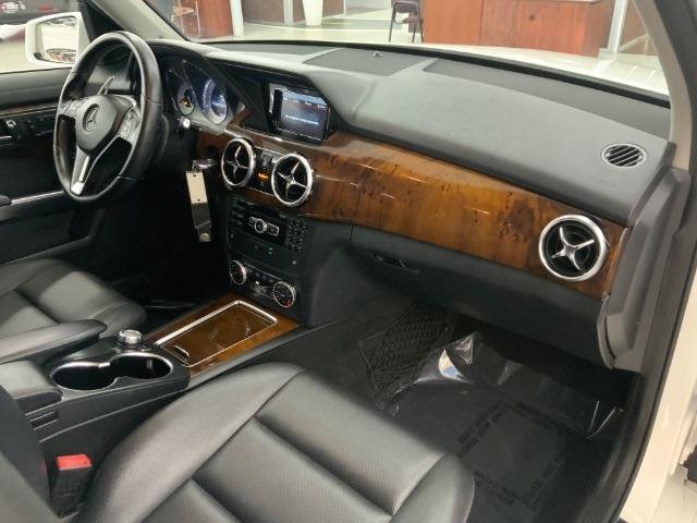 Used 2013 Mercedes-Benz GLK 350 4MATIC image 8