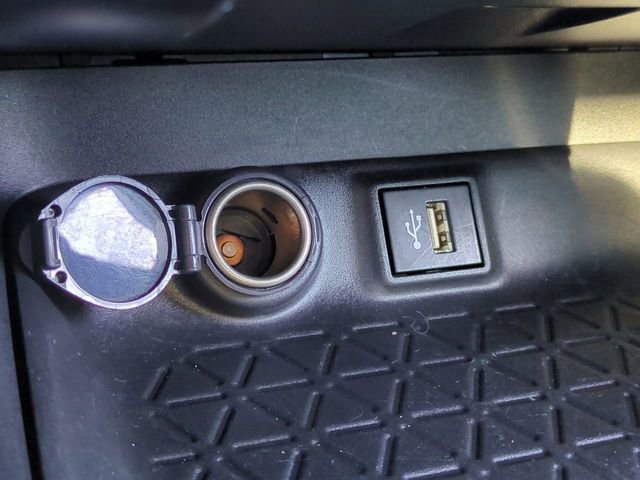 Used 2023 Toyota RAV4 LE FWD image 21