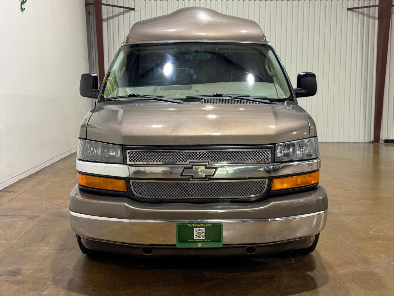 Used 2016 Chevrolet Express 2500 Extended image 2