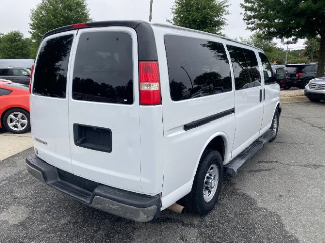 Used 2018 Chevrolet Express 3500 LT w/ LT Preferred Equipment Group RWD image 4