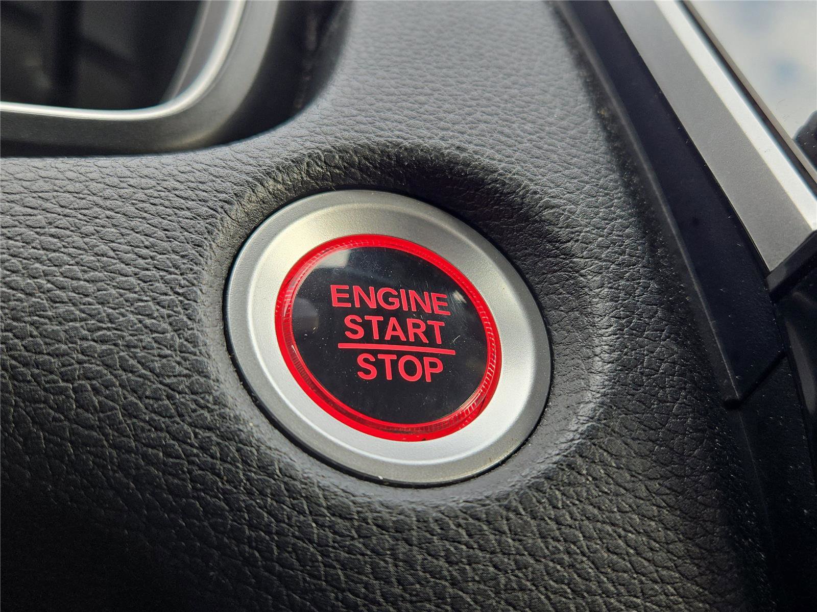 Used 2019 Honda CR-V EX image 5
