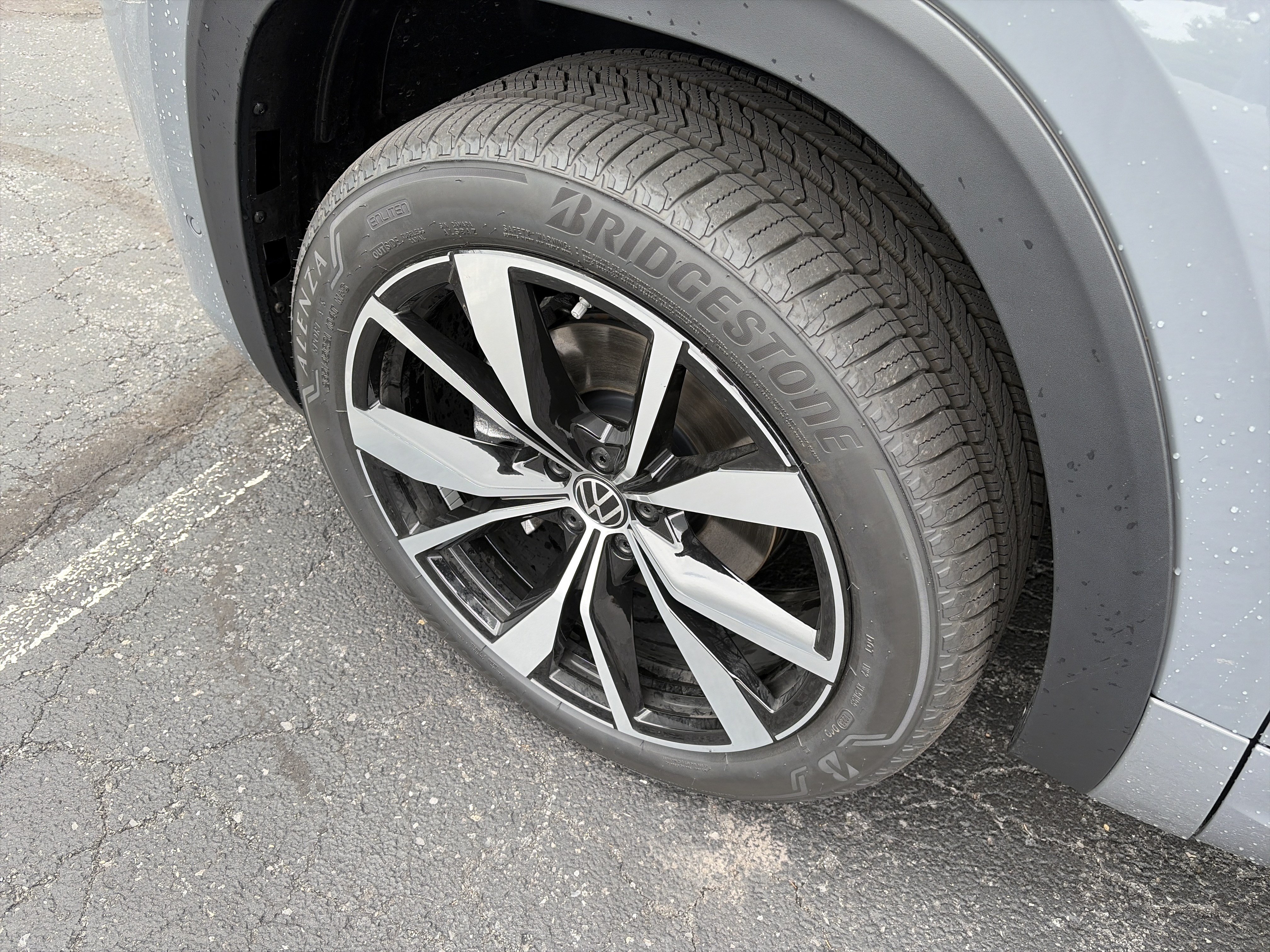 New 2026 Volkswagen Atlas SEL Premium R-Line AWD/4WD image 9