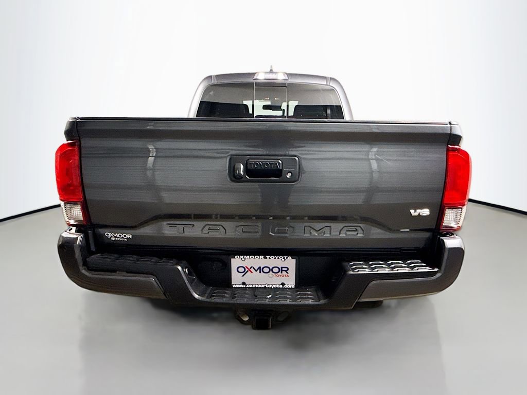 Used 2018 Toyota Tacoma TRD Sport w/ TRD Premium Sport Package image 6