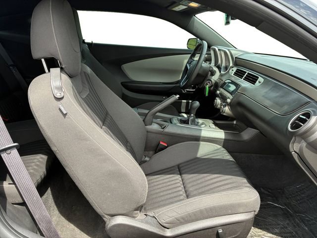 Used 2015 Chevrolet Camaro LS RWD image 13