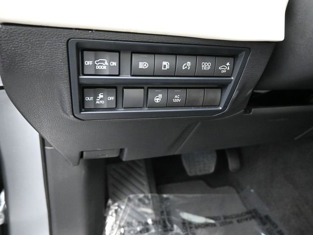 Used 2025 Toyota Sequoia Capstone image 24