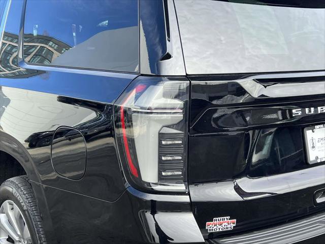 Used 2025 Chevrolet Suburban Premier image 10