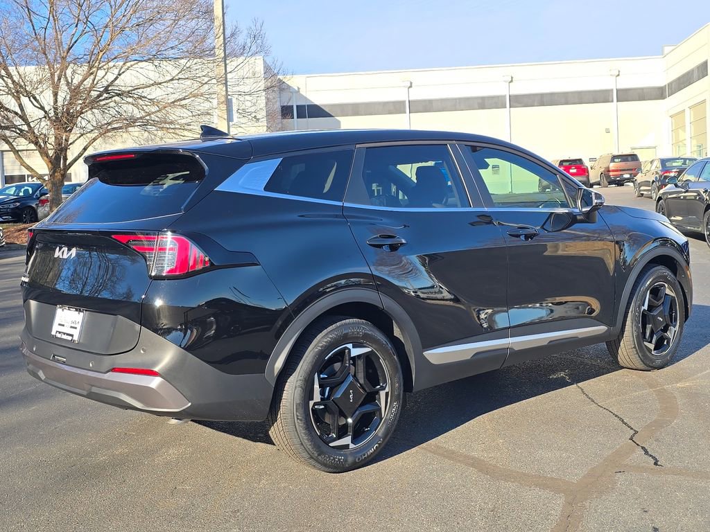 New 2026 Kia Sportage EX image 3