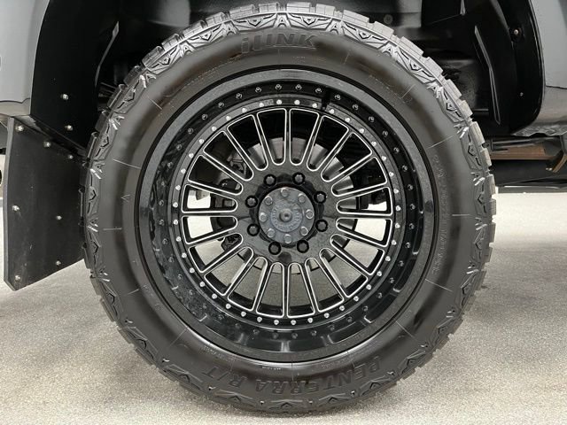 Used 2024 Ford F350 Lariat w/ Tremor Off-Road Package AWD/4WD image 14