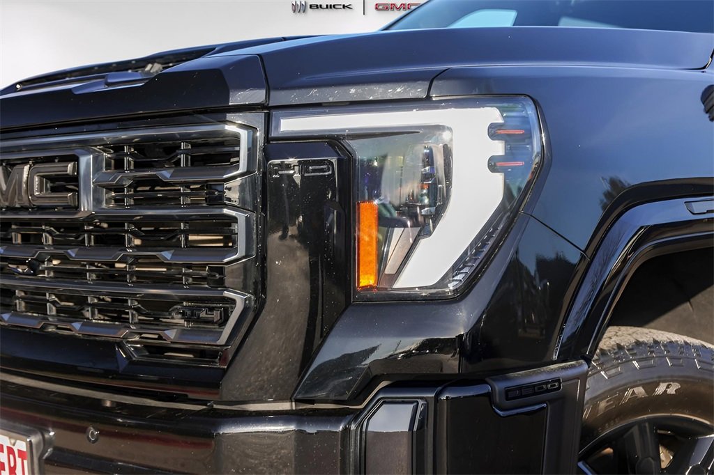 Used 2024 GMC Sierra 3500 AT4 w/ AT4 Premium Plus Package image 3