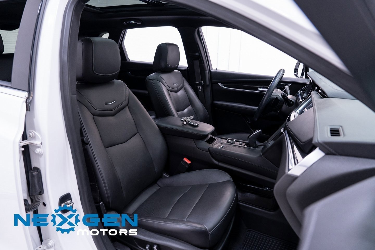 Used 2021 Cadillac XT5 Premium Luxury image 54