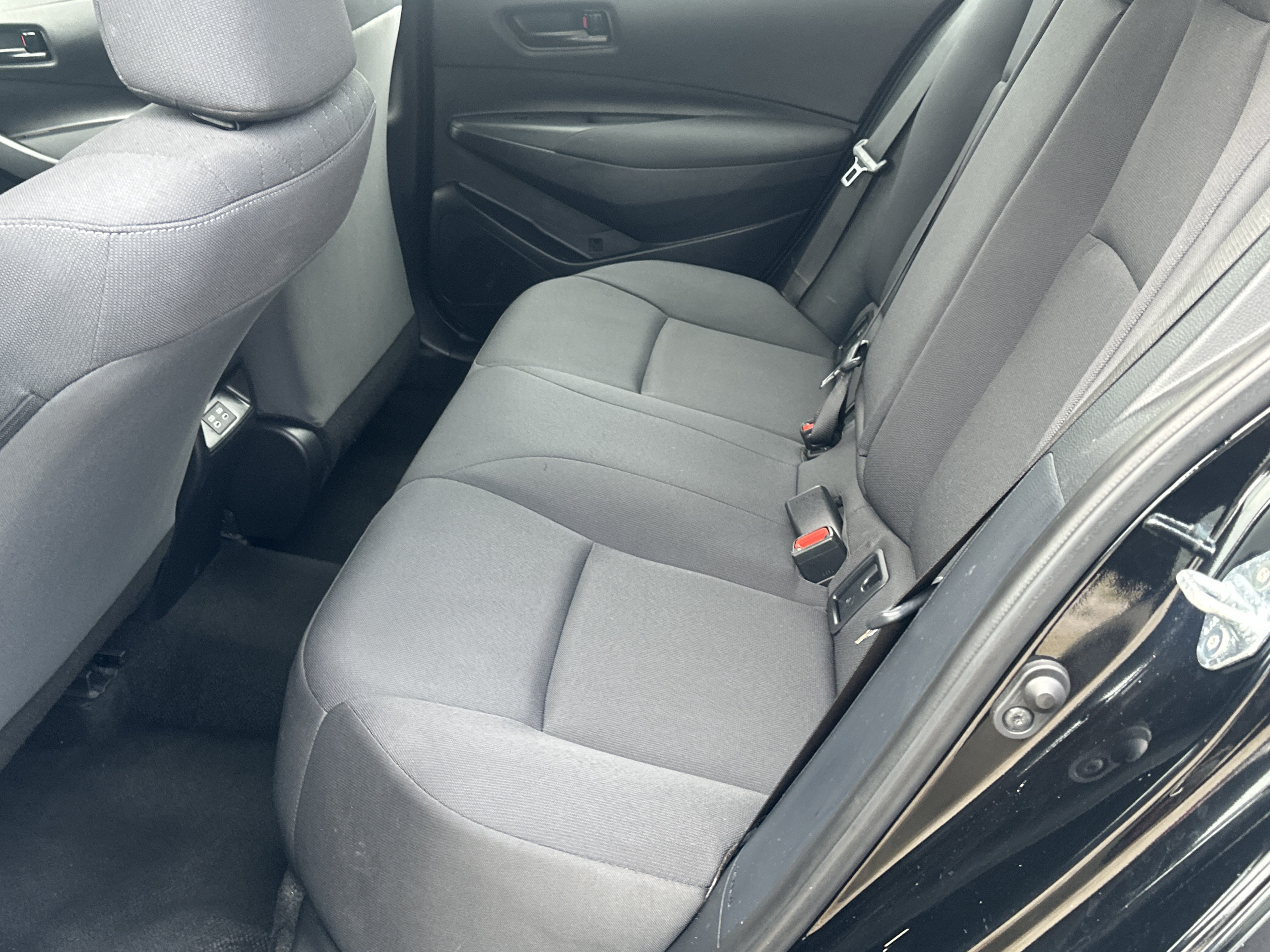 Used 2024 Toyota Corolla LE FWD image 20