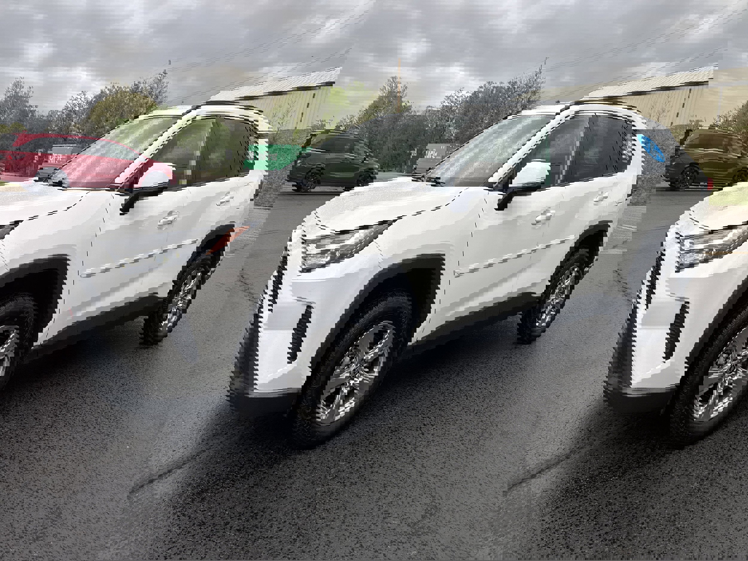 Used 2022 Toyota RAV4 XLE w/ XLE Grade Weather Package AWD/4WD image 2