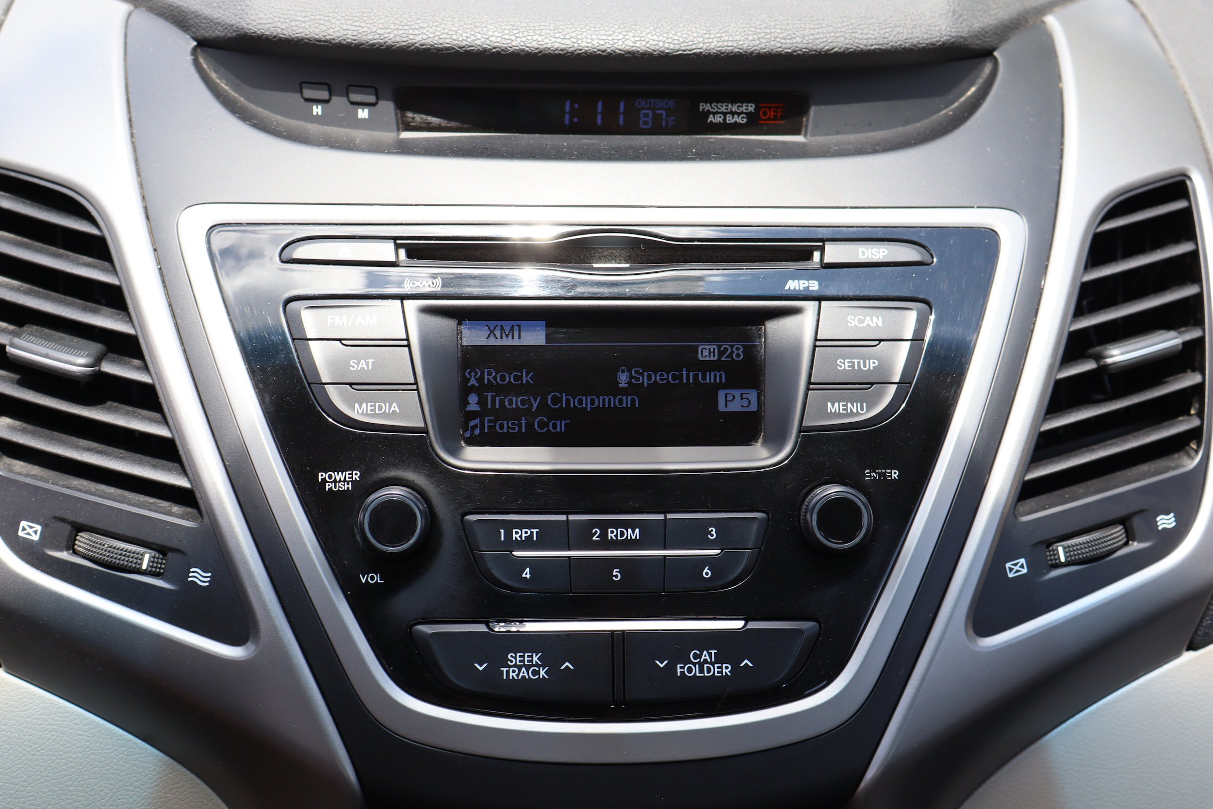 Used 2016 Hyundai Elantra SE FWD image 17