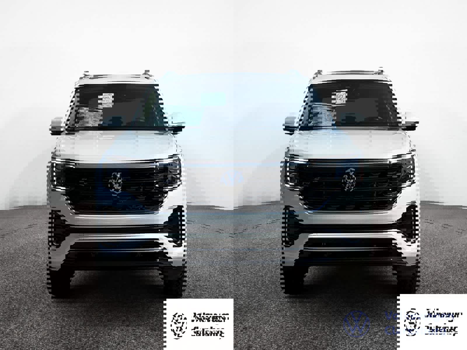 Used 2025 Volkswagen Atlas SEL Premium R-Line image 8